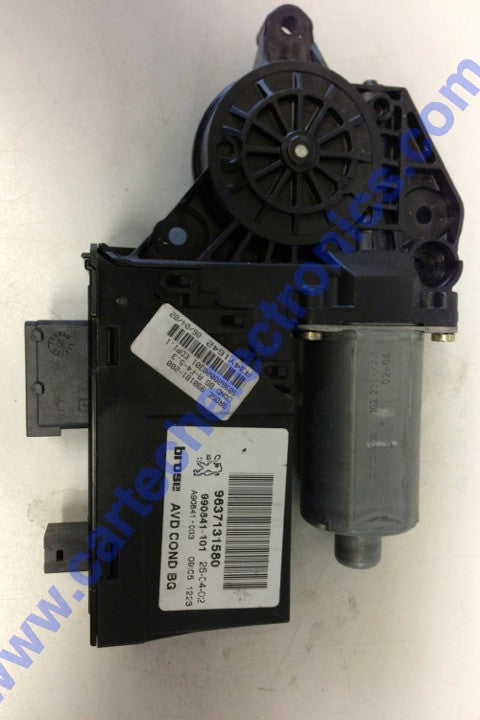 Peugeot 307 Offside O/S (Driver's Side/Right Side) Electric Window Motor 9637131580 990841-100